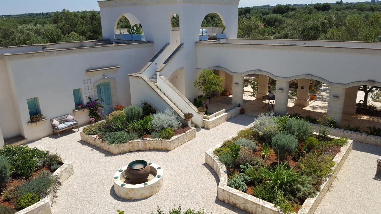 مبيت وإفطار كاروفينيو The Proud Garden المظهر الخارجي الصورة