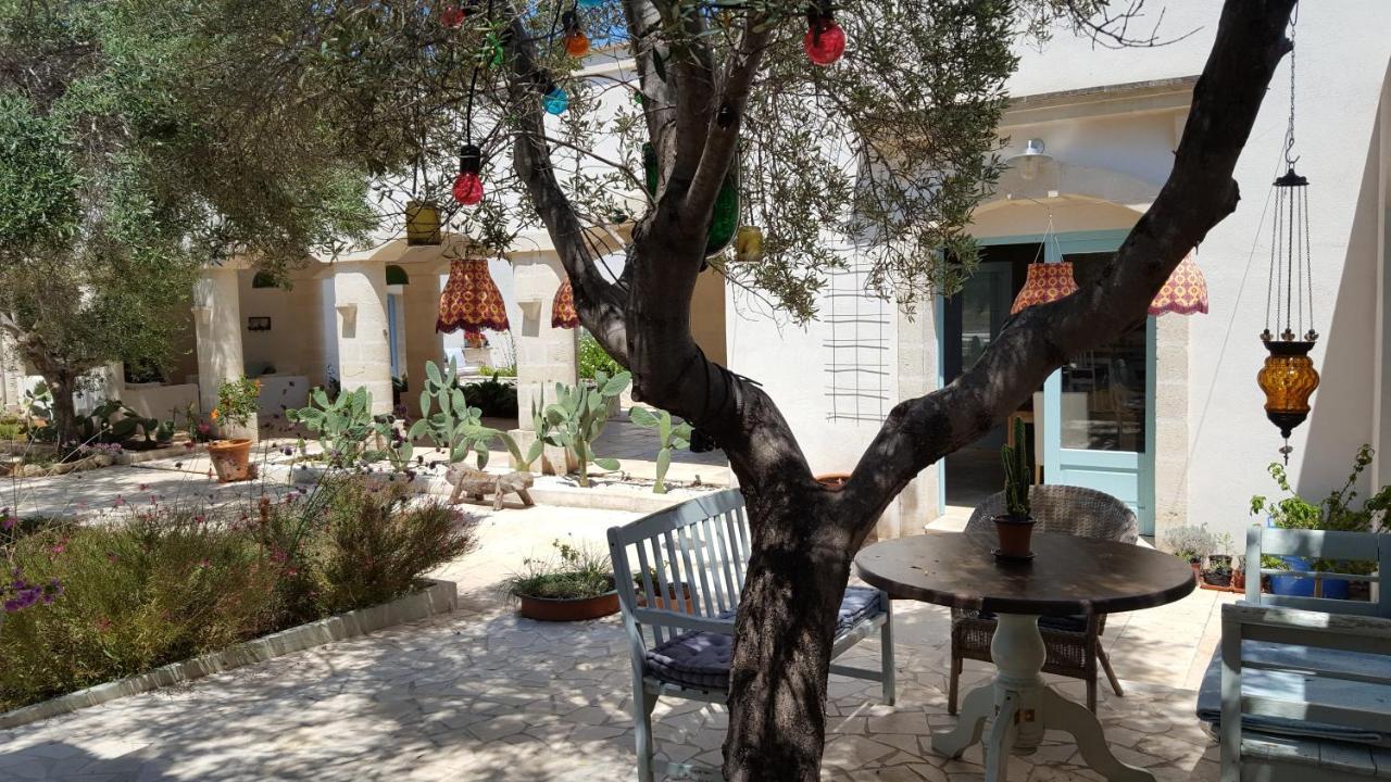 مبيت وإفطار كاروفينيو The Proud Garden المظهر الخارجي الصورة
