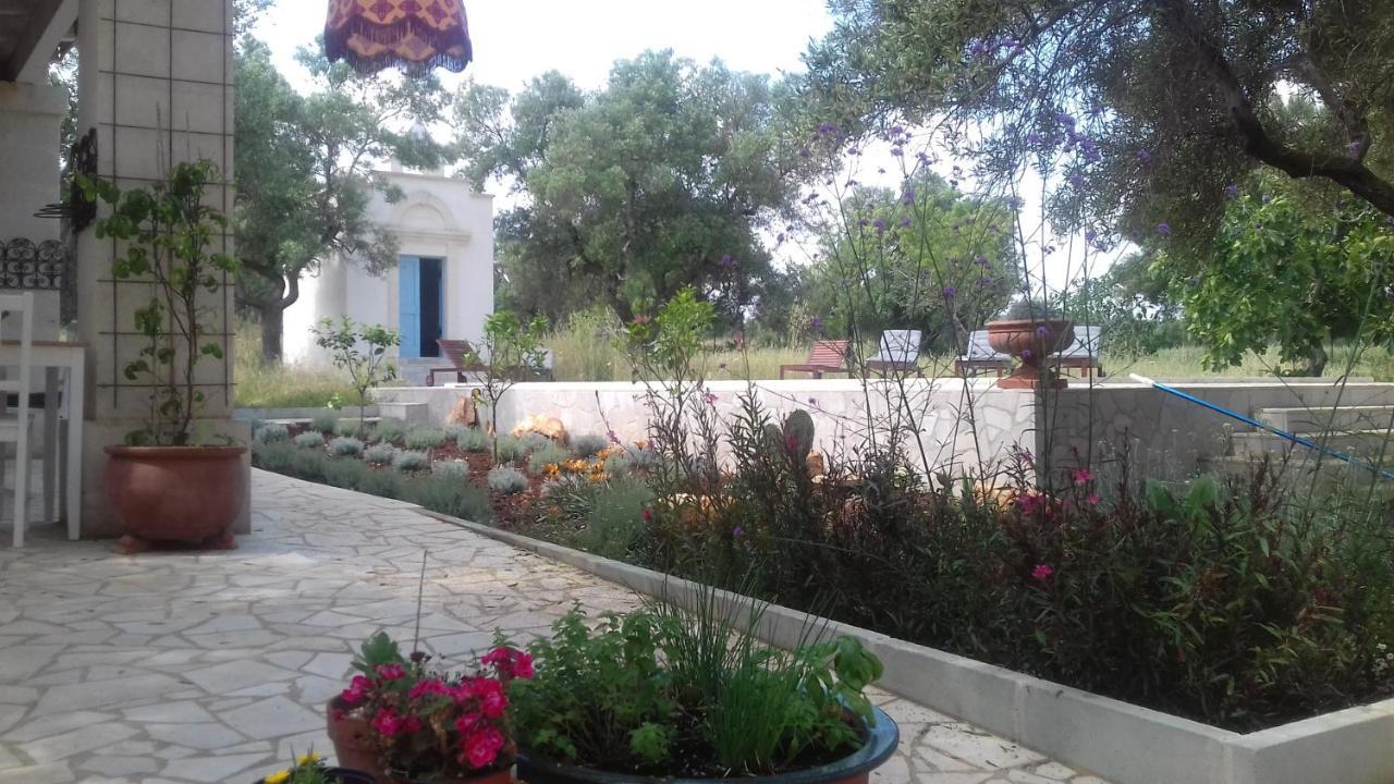 مبيت وإفطار كاروفينيو The Proud Garden المظهر الخارجي الصورة