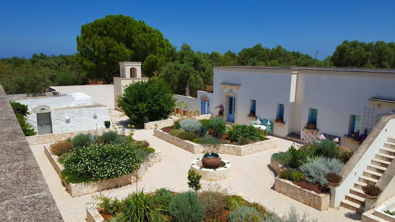 مبيت وإفطار كاروفينيو The Proud Garden المظهر الخارجي الصورة
